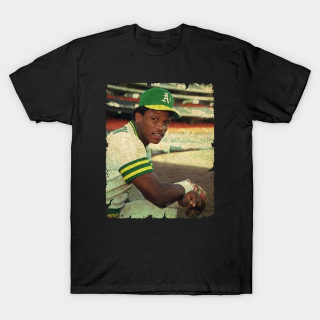 Rickey Henderson in Oakland Athletics T-Shirt by anjaytenan